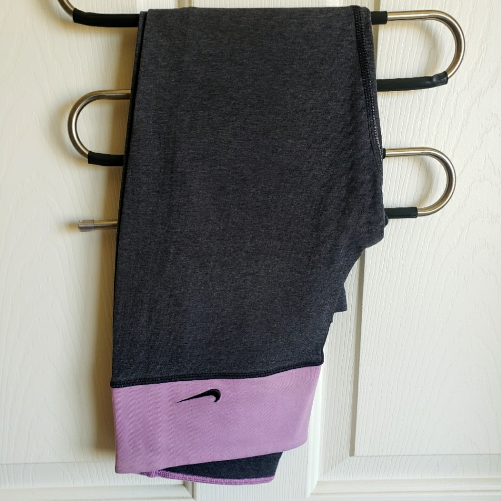 Nike women's capris